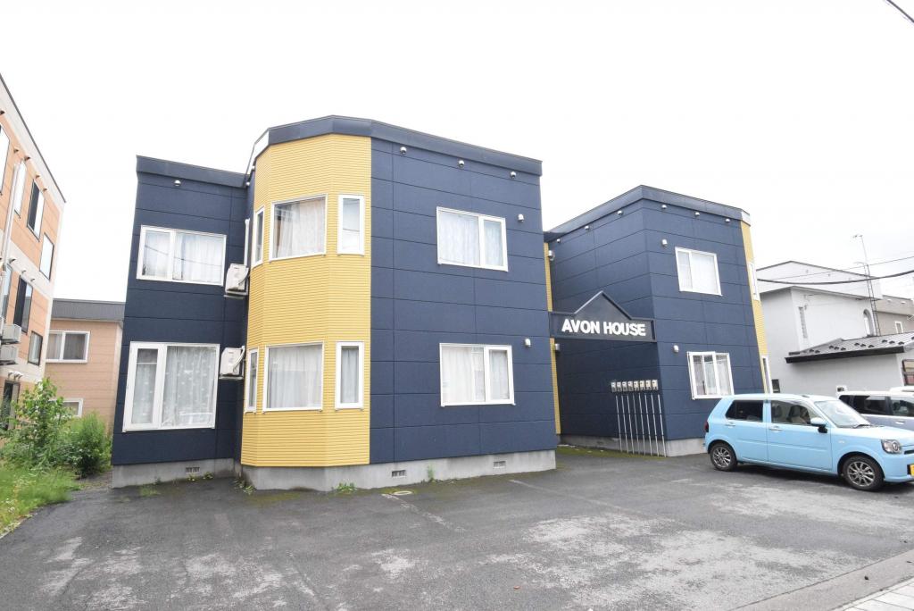 ＡＶＯＮ　ＨＯＵＳＥ外観