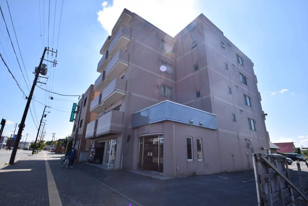 パームコート旭川外観