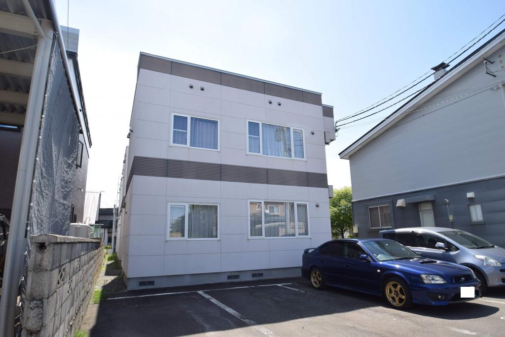 シャルマン２０２外観