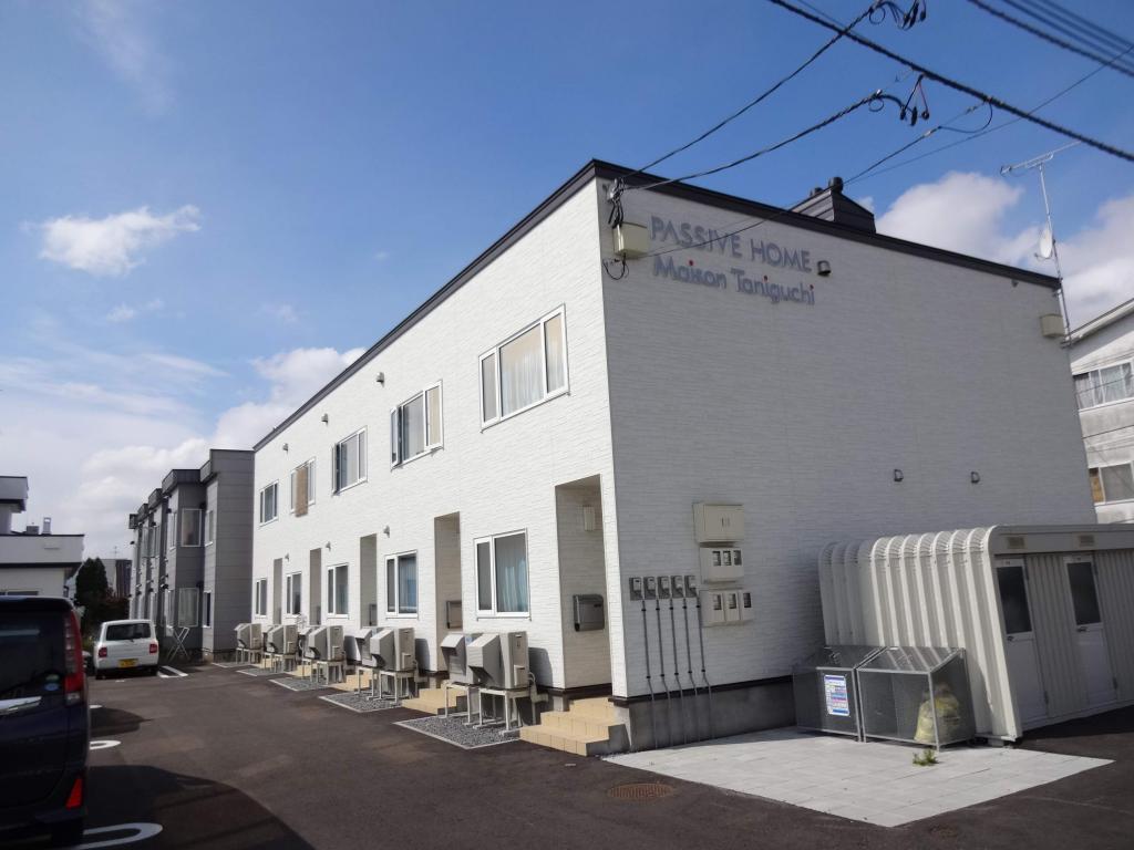 Ｍａｉｓｏｎ　Ｔａｎｉｇｕｃｈｉ３写真2