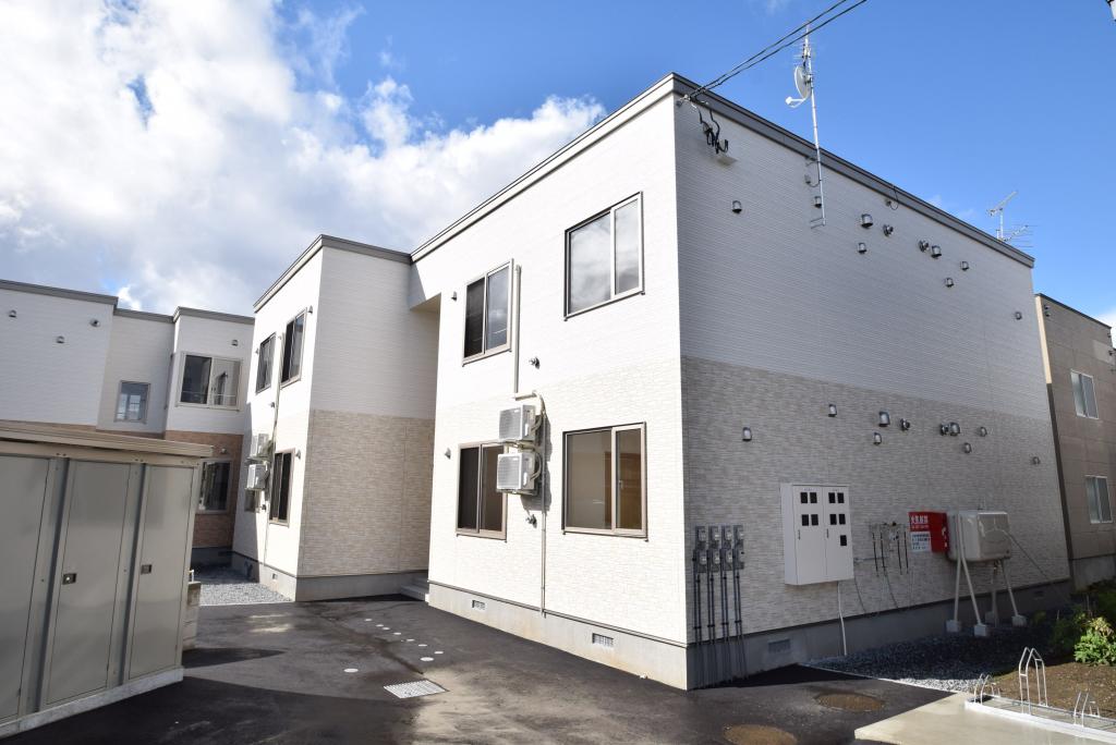 コンフォルト６条１０２外観