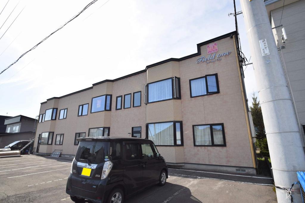 フィールドワン外観