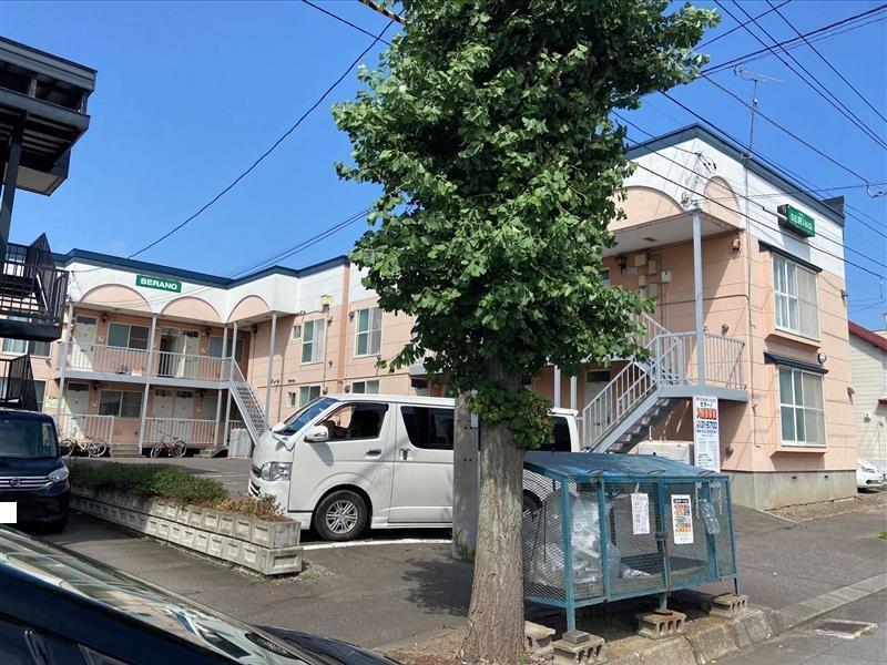 セラーノ２０８外観