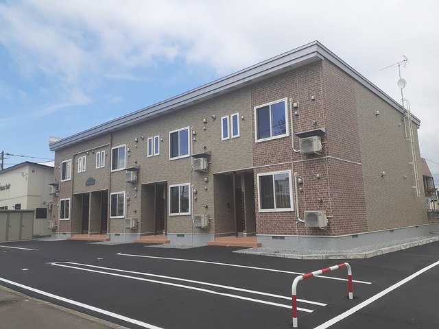 マリヌス・ドゥーエ外観