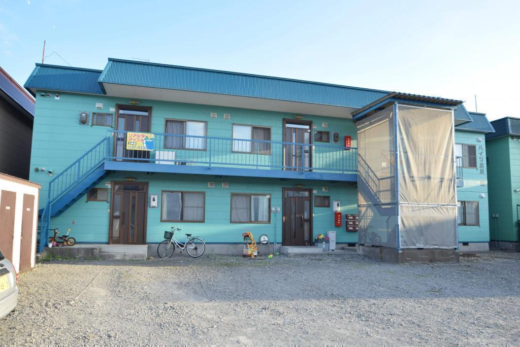 ハイツ島尻Ｂ外観