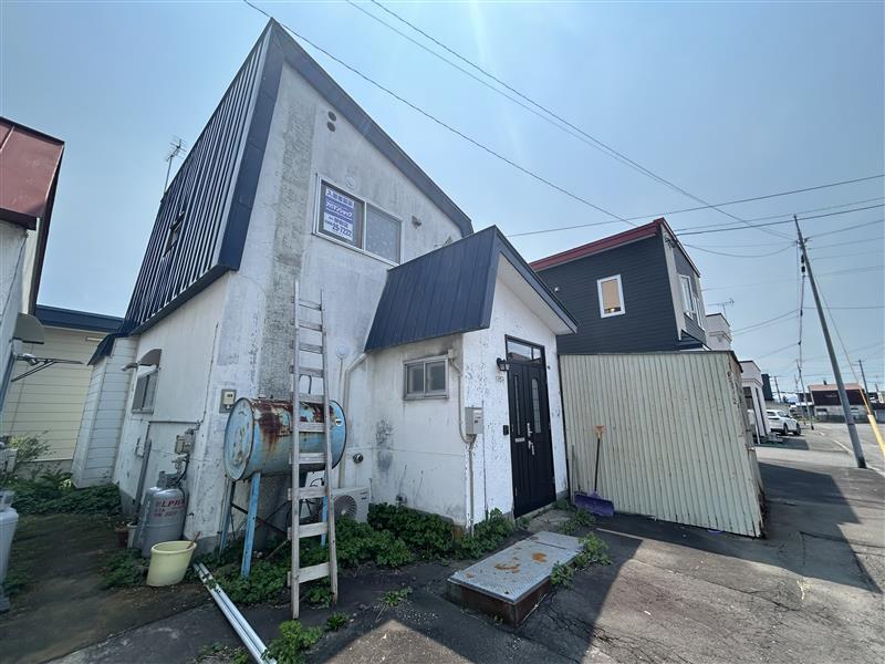 末広東１－９貸家外観